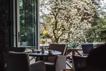 Ambleside Manor   Vegetarian B&b