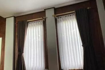 Aamiaismajoitus (B&B) Casa Ines Bedugul