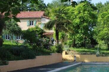 住宿加早餐 Domaine De Calabel