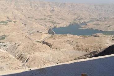 هتل کپسول Sami Coffee And Rest