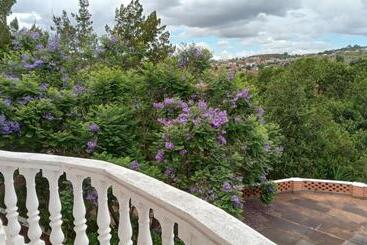 هتل Le Castel Des Seigneurs