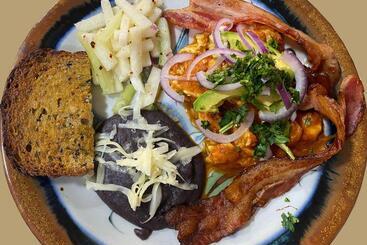 Zandoyo Bed & Breakfast