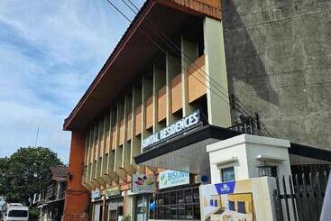 ユースホステル Suntal Residences