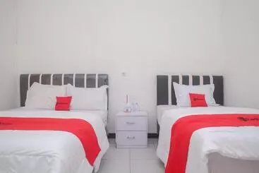 Hotelli Reddoorz Syariah @ Jalan Dieng Wonosobo 2