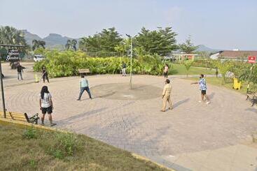 Hotel Wabi Sabi Resort, Igatpuri