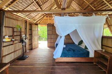 אתר נופש Mansuar Raja Ampat Bungalows