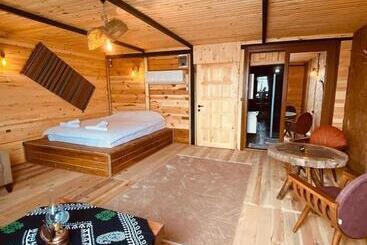 مبيت وإفطار Bir Nefes Dağevleri