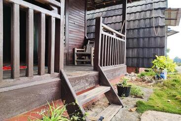 Szálloda Arafah Resort @ Danau Kerinci Jambi Redpartner