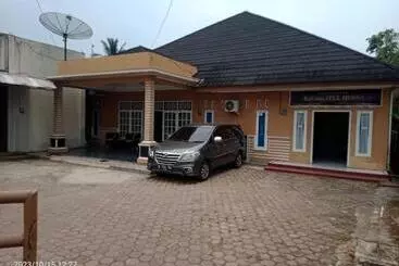 Hotelli Oyo 93292 Raudhatul Husna Homestay Syariah