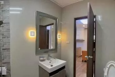 Ben S Condotel