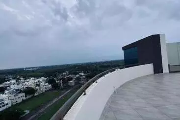 ホテル Fortune Penthouse 11th Floor With Sky Orbit Swimming Pool And Gym