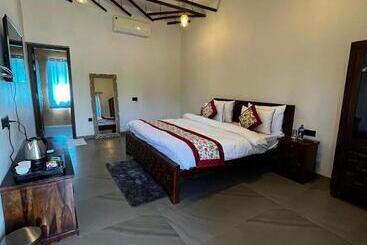 Saiprasad Tiger Resort