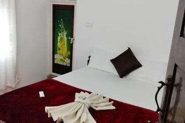 ホテル Sea Breeze Marari Beach Front Villas