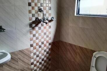 پانسیون Serling Guest House