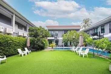 Hotelli Chanakarn Pool Access Rawai