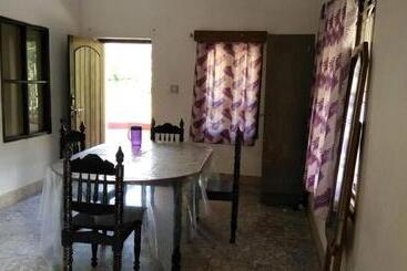 Hasanmukhi Home Stay