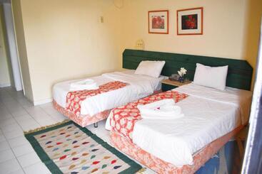 ホテル La Perla Suites Hurghada