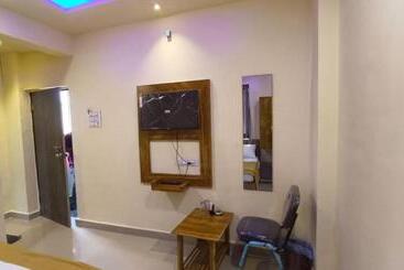 ホテル Sai Nidhi Lodging & Boarding