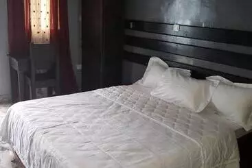 هتل Sunrise Center Bonapriso 111