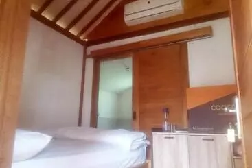 ペンション Mayeka Transit Hostel Bandara Internasional Lombok