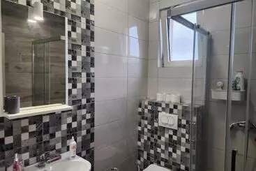 Roomsapartments Popcourt