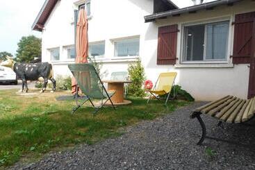 ベッドアンドブレックファースト Les Brimbelles, Gîtes By Jul Ine