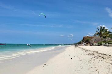 پانسیون Jambiani