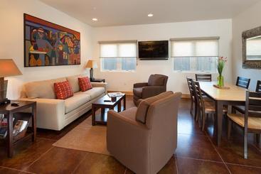 בית מלון כפרי 57 Robber's Roost