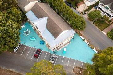 Hotel Canalside Inn