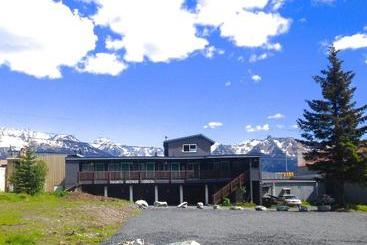 فندق Fourth Avenue Lodging