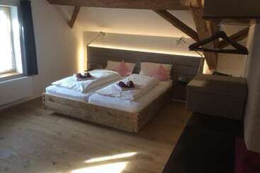 Zum Hirschen Hotel & Gasthaus Beim Stöckeler