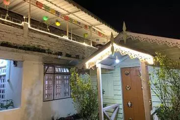 Solo Stays   Backpacker Hostel