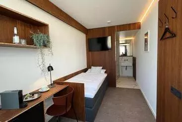 Tin Inn L Hückelhoven Einfach Gut   Das Hotel Aus Hochwertig Ausgebauten überseecontainern