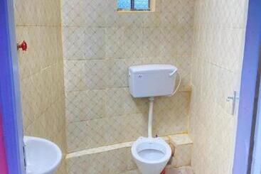 Bed and Breakfast Studio Apartment 007