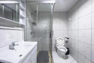 Hotel Guangzhou Zhicheng Leader Tour International Apartment The Legend Building Free Shuttle Bus For Cant