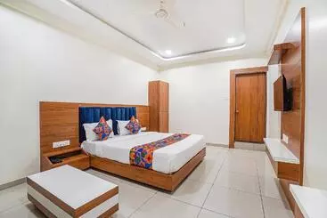 Pensió Fabhotel Hk Villa