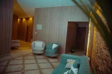 هاستل Rotana Palace Suites