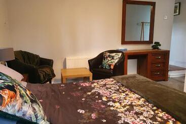 Nocleg ze śniadaniem Hillcrest House