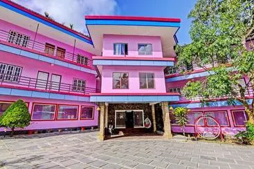 Hotel Oyo Flagship Yayaz Castle