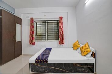 Hotel Spot On 81164 San International