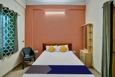 Hotel Spot On 81261 Karthik Deluxe