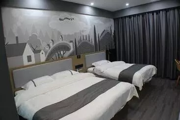 Hotell Thank Inn Plus Chuzhou Mingguang Starlight Trade City