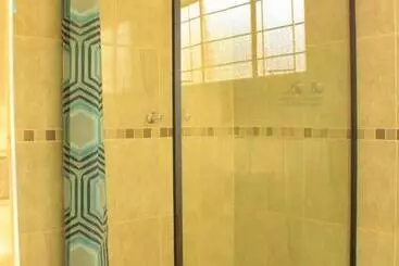 Majatalo 7th Dimension Guesthouse