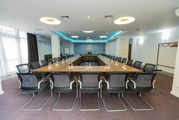 Dodona Aparthotel In Prishtina