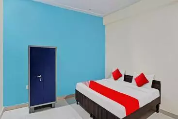 Hotel Flagship Soho Lite Near Iskcon Temple Noida