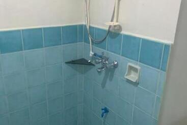 Full Moon Hostel   Beer Pong Central