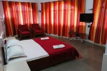 Hotel Parvati Palace