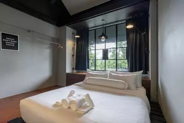 Hotelli Phrip Phri Luxury Pool Villas