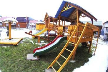 Pensionat садиба у василини та романа