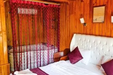 İpek Koza Motel
